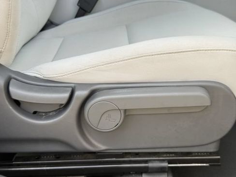 Used 2024 Hyundai Kona SEL FWD image 27