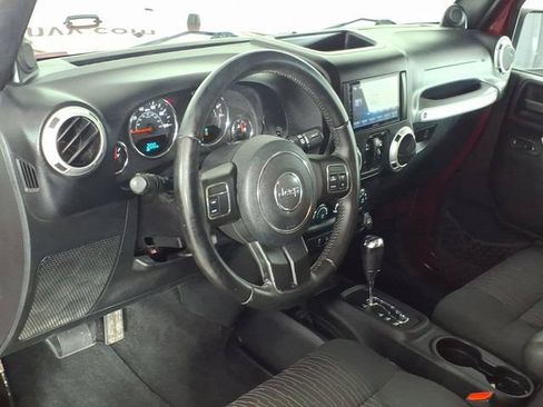 Used 2012 Jeep Wrangler Unlimited Sahara w/ Trailer Tow Group AWD/4WD image 15