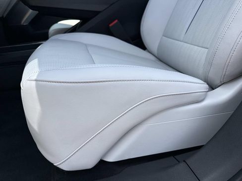 New 2026 Cadillac Lyriq Premium Luxury AWD/4WD image 23