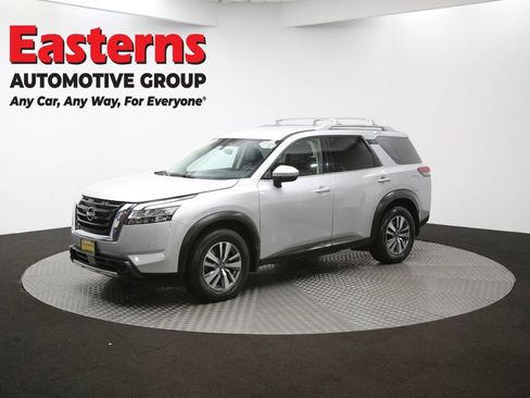 Used 2023 Nissan Pathfinder SL image 55