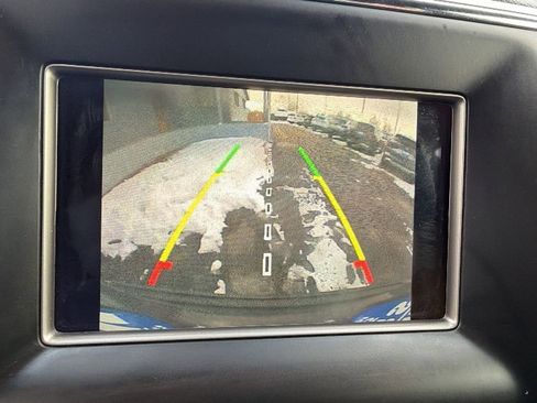 Used 2021 Jeep Grand Cherokee Laredo image 33