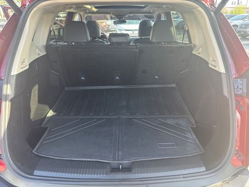 Used 2021 Nissan Rogue SV w/ Premium Package image 30