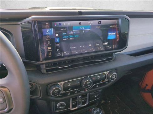 Used 2025 Jeep Wrangler Sport S image 9