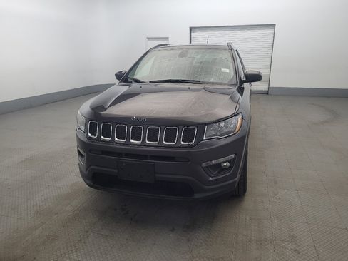 Used 2019 Jeep Compass Latitude w/ Cold Weather Group image 15