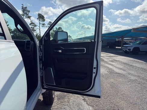 New 2026 RAM 4500 4x4 Crew Cab DRW w/ Laramie Trim Package image 14
