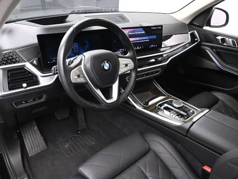 Used 2024 BMW X7 xDrive40i w/ Premium Package AWD/4WD image 14