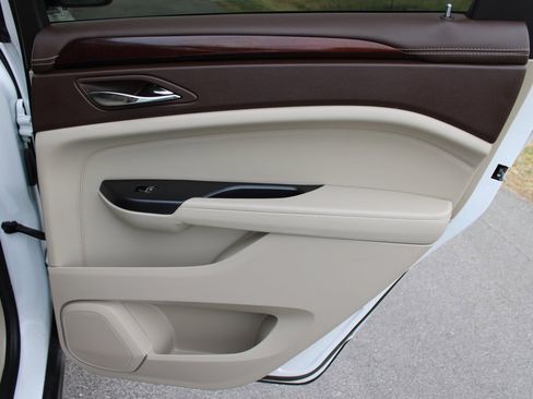 Used 2015 Cadillac SRX Luxury w/ Driver Awareness Package image 24