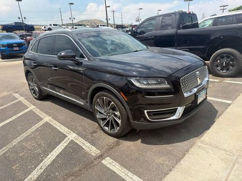 Used 2019 Lincoln Nautilus Reserve AWD/4WD image 2