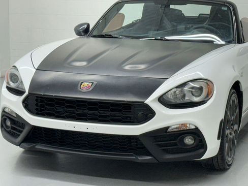 Used 2017 FIAT 124 Spider Abarth image 9