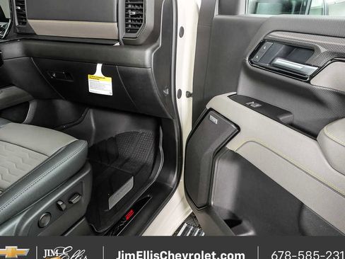 New 2026 Chevrolet Silverado 2500 ZR2 AWD/4WD image 25
