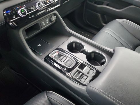 Certified 2023 Honda Pilot Elite image 34