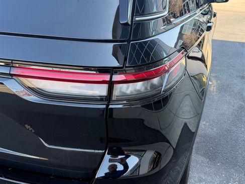 Used 2023 Jeep Grand Cherokee 4WD 4xe image 9