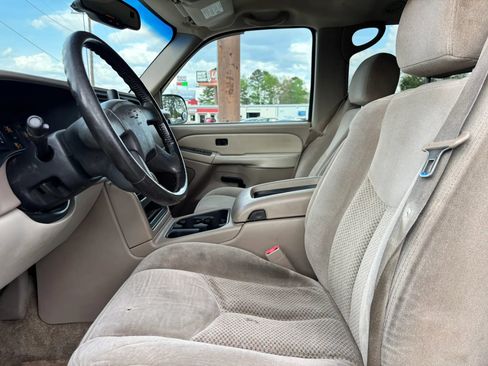 Used 2003 Chevrolet Suburban 2500 LS w/ LS Preferred Equipment Group image 15