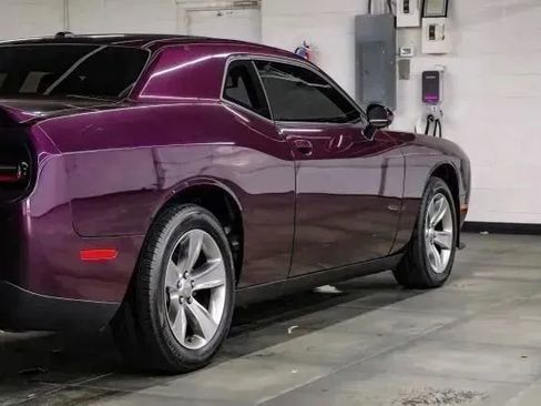 Used 2020 Dodge Challenger SXT image 12