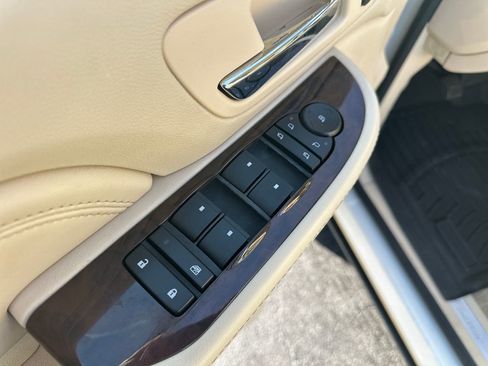 Used 2008 Cadillac Escalade EXT image 12