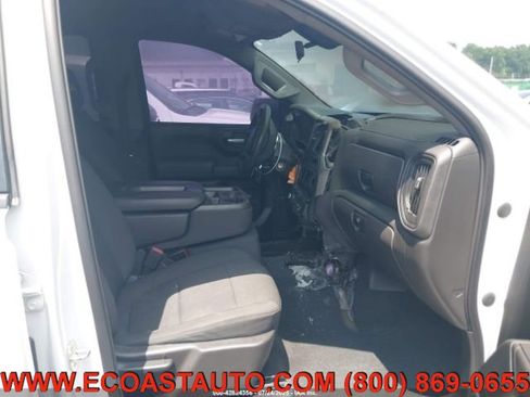 Used 2020 Chevrolet Silverado 1500 Custom w/ Custom Value Package image 6