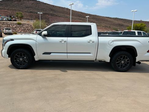 Used 2024 Toyota Tundra Platinum AWD/4WD image 2