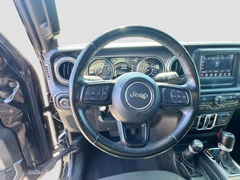 Used 2022 Jeep Wrangler Unlimited Sport AWD/4WD image 12