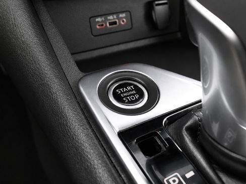 Used 2020 Nissan Sentra SV FWD image 37