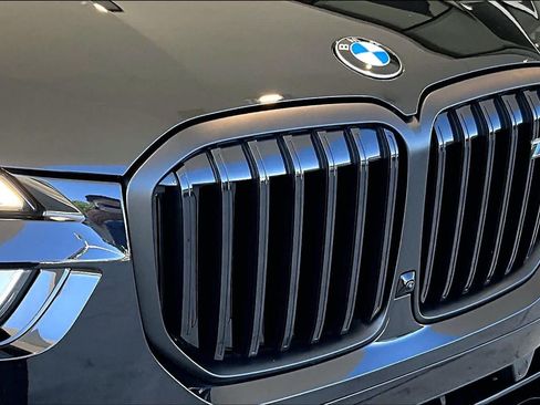 Used 2026 BMW X7 M60i AWD/4WD image 29