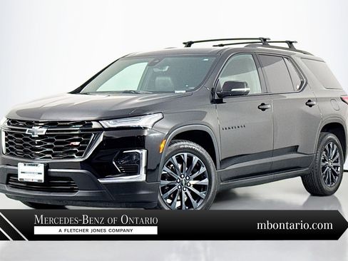 Used 2022 Chevrolet Traverse RS w/ LPO, 'HIT The Road' Package FWD image 1