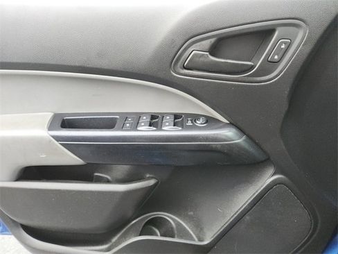 Used 2020 Chevrolet Colorado W/T w/ WT Convenience Package image 25