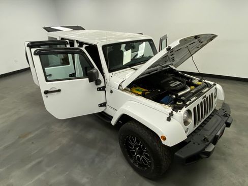 Used 2018 Jeep Wrangler Unlimited Sport AWD/4WD image 45