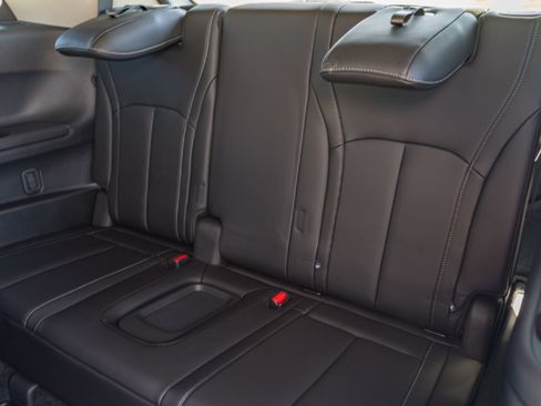 Certified 2026 INFINITI QX60 Luxe w/ Cargo Package FWD image 24