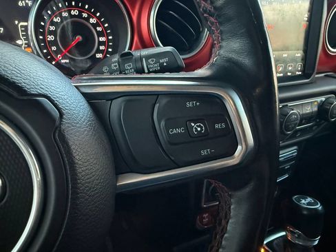 Used 2018 Jeep Wrangler Unlimited Rubicon AWD/4WD image 42