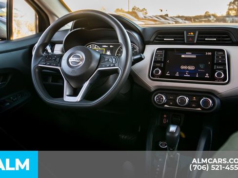 Used 2021 Nissan Versa SV image 12