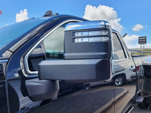 New 2026 GMC Sierra 3500 Denali Ultimate AWD/4WD image 14