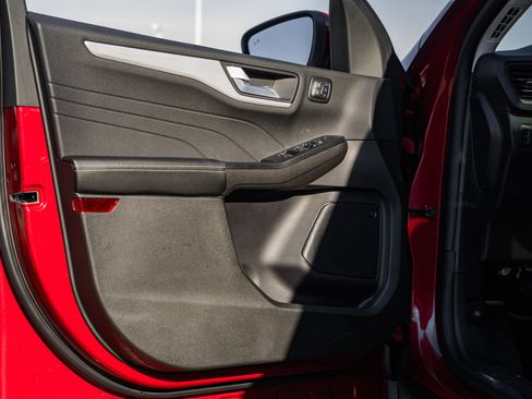 New 2026 Ford Escape Platinum w/ Premium Technology Package image 40