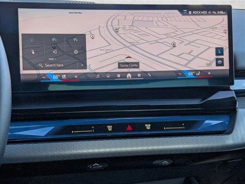 Certified 2025 BMW i5 xDrive40 w/ M Sport Package image 13