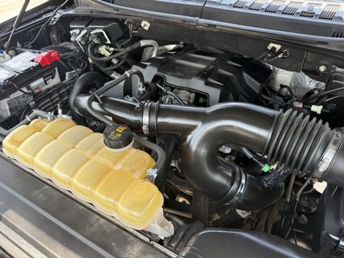 Used 2018 Ford F150 XL w/ Equipment Group 101A Mid AWD/4WD image 32