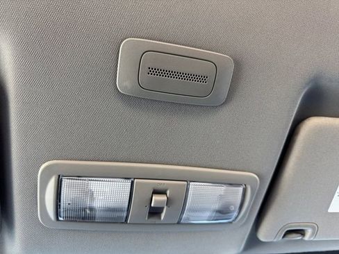 Used 2022 Nissan Frontier S w/ Technology Package image 26