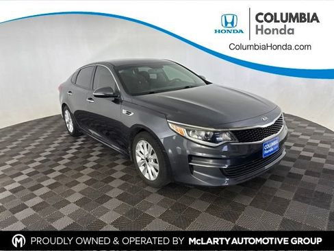Used 2017 Kia Optima LX w/ Option Group 014 FWD image 1