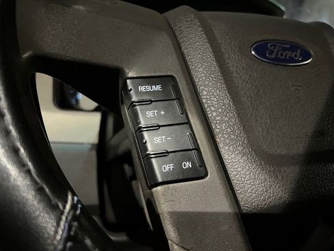 Used 2010 Ford F150 XLT image 24