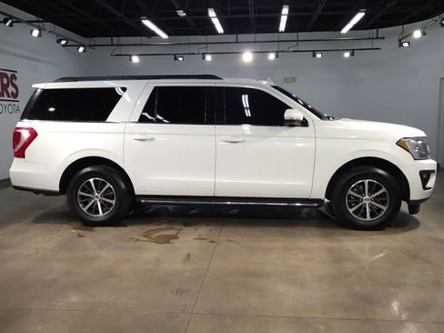 Used 2021 Ford Expedition Max XLT image 8
