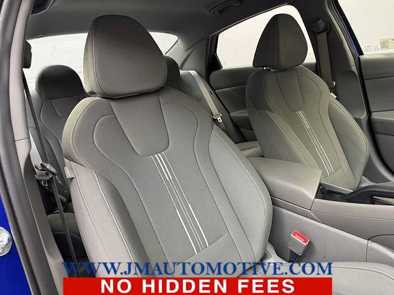 Used 2024 Hyundai Elantra SEL FWD image 20