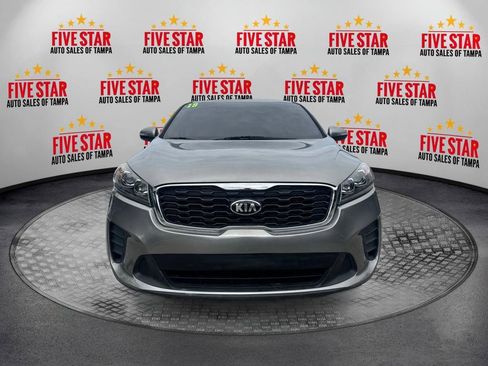 Used 2019 Kia Sorento AWD image 2
