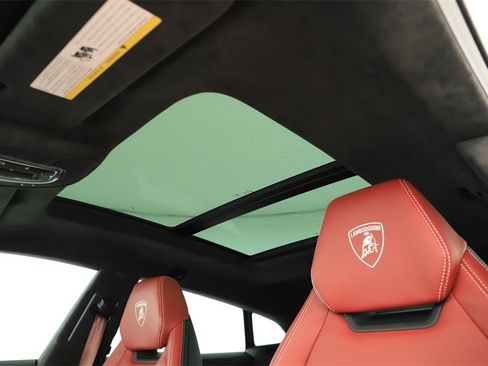 Used 2024 Lamborghini Urus S image 26