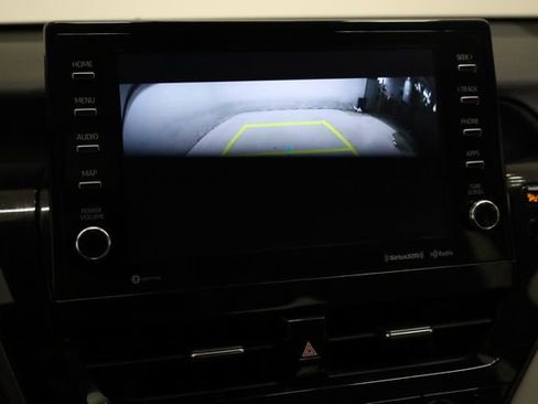 Used 2022 Toyota Camry XLE AWD/4WD image 18