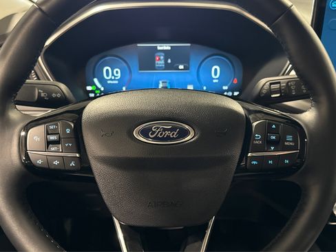 Used 2025 Ford Escape Platinum AWD/4WD image 23