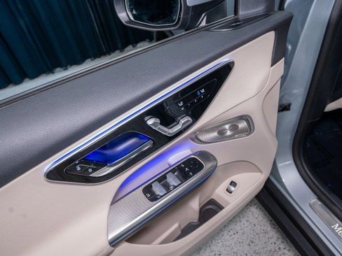 New 2026 Mercedes-Benz GLC 300 image 11