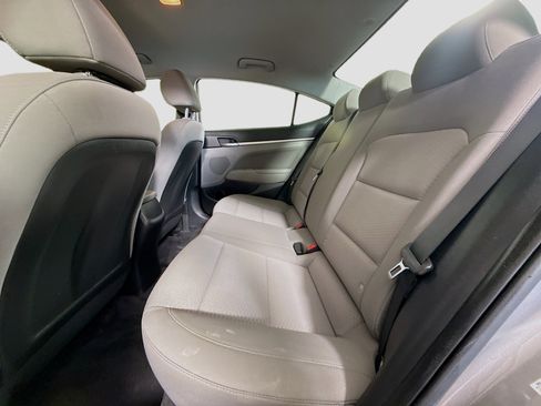 Used 2020 Hyundai Elantra SEL FWD image 24