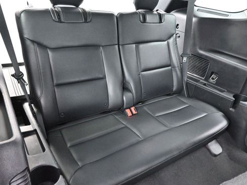 Used 2020 Ford Explorer XLT w/ Equipment Group 202A image 35