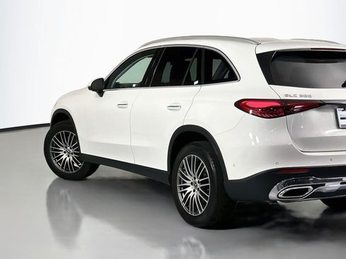 Certified 2024 Mercedes-Benz GLC 300 image 16