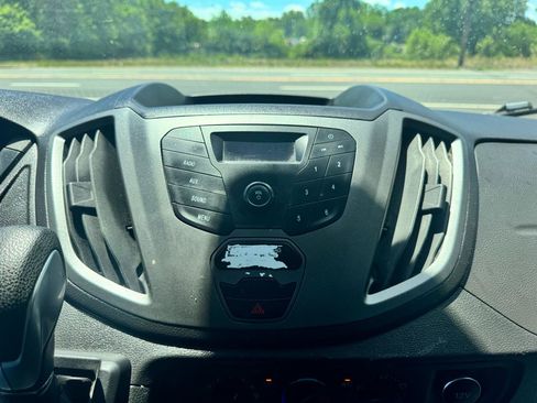 Used 2019 Ford Transit 250 130 Low Roof w/ Exterior Upgrade Package RWD image 25