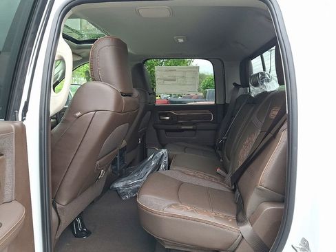 New 2026 RAM 2500 Limited AWD/4WD image 5