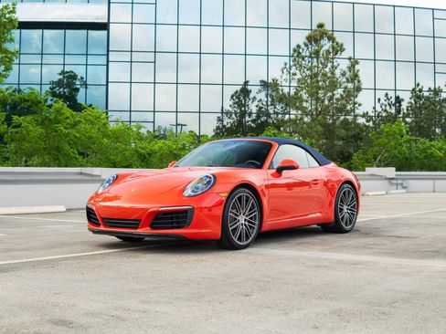 Used 2019 Porsche 911 Carrera S RWD image 1